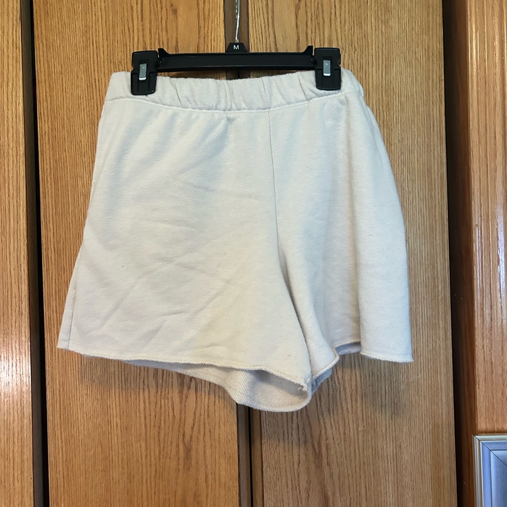 Secret Treasures Women's Cream Athletic Shorts